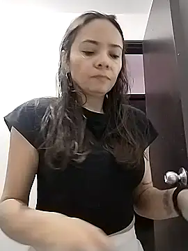 Snapshot of Cami_Konor chatting on September 18, 5:04 pm Cami Konor online show from September 18, 5:04 pm