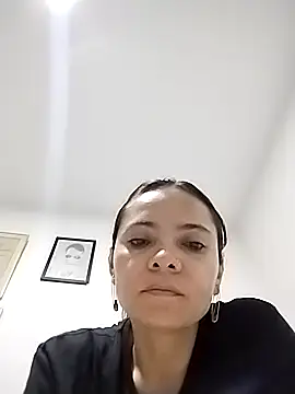 Snapshot of Cami_Konor chatting on October 27, 9:19 pm Cami Konor online show from October 27, 9:19 pm