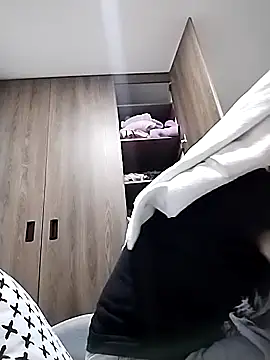 Snapshot of Cami_Konor chatting on November 27, 11:07 pm Cami Konor online show from November 27, 11:07 pm