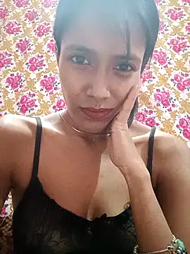 Snapshot of hornylizia123 chatting on May 20, 2:45 pm hornylizia123 online show from May 20, 2:45 pm