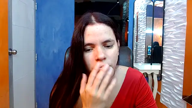 Snapshot of maira_tf chatting on December 18, 3:56 am maira tf online show from December 18, 3:56 am