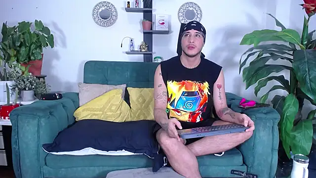 Snapshot of Borsalino_Adam chatting on September 14, 6:51 pm Borsalino Adam online show from September 14, 6:51 pm