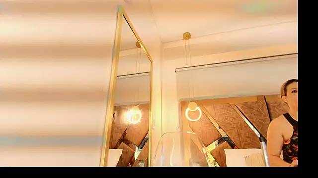 zarah andrew   online show from November 11, 12:05 pm