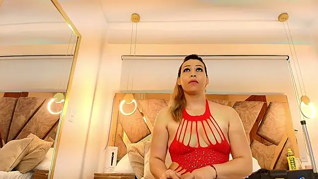 zarah andrew   online show from December 4, 3:10 pm