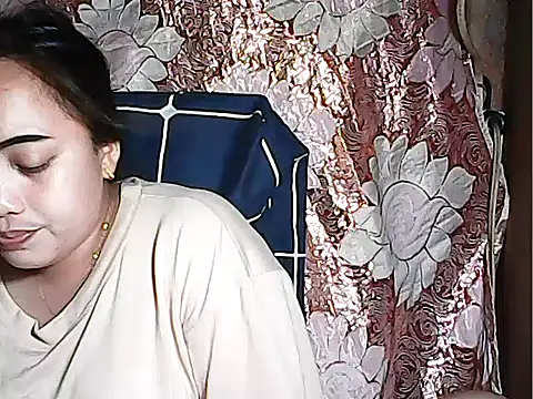 Snapshot of Pinay_Chubby20 chatting on September 9, 2:16 pm Pinay Chubby20 online show from September 9, 2:16 pm