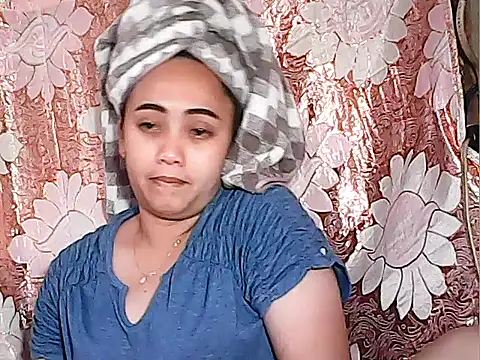 Snapshot of Pinay_Chubby20 chatting on September 17, 12:56 am Pinay Chubby20 online show from September 17, 12:56 am
