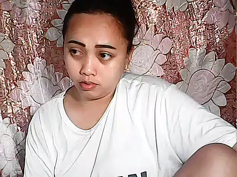 Snapshot of Pinay_Chubby20 chatting on September 28, 9:53 pm Pinay Chubby20 online show from September 28, 9:53 pm