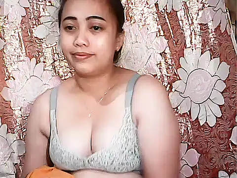 Snapshot of Pinay_Chubby20 chatting on October 2, 10:06 pm Pinay Chubby20 online show from October 2, 10:06 pm