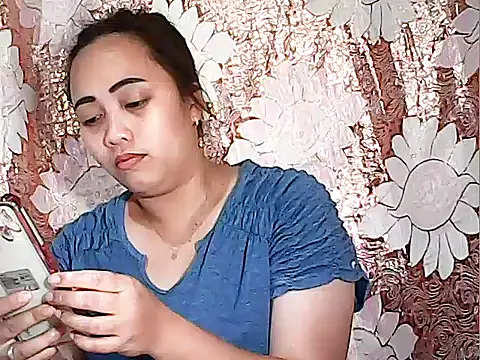 Snapshot of Pinay_Chubby20 chatting on October 3, 11:18 am Pinay Chubby20 online show from October 3, 11:18 am