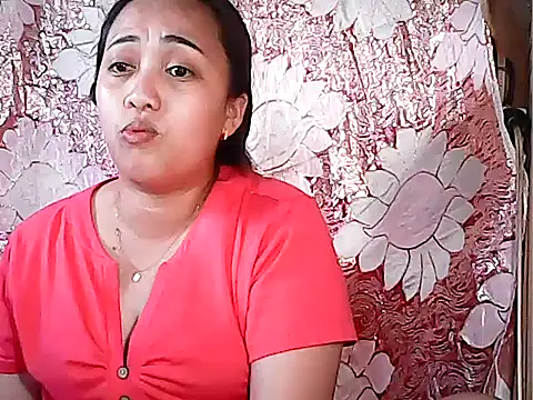 Snapshot of Pinay_Chubby20 chatting on October 20, 7:53 am Pinay Chubby20 online show from October 20, 7:53 am
