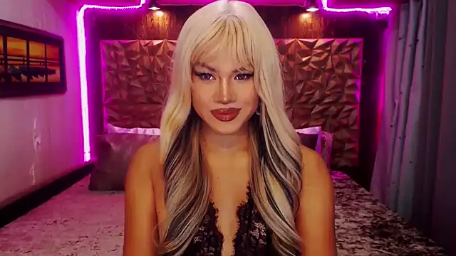 YllanaAltheaXxX online show from September 11, 8:09 pm