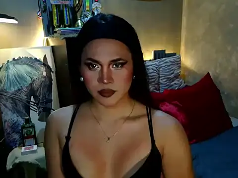 Snapshot of YllanaAltheaXxX chatting on June 18, 2:23 am YllanaAltheaXxX online show from June 18, 2:23 am