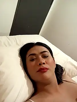 ts sarahhLove online show from November 4, 6:51 pm