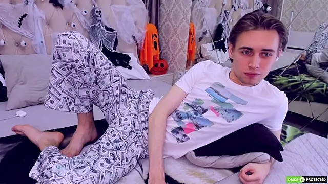 Snapshot of WilliamDyson chatting on October 27, 3:32 am WilliamDyson online show from October 27, 3:32 am