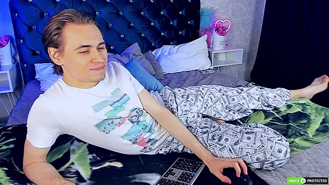 Snapshot of WilliamDyson chatting on November 3, 4:03 am WilliamDyson online show from November 3, 4:03 am