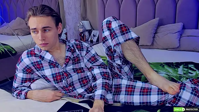 Snapshot of WilliamDyson chatting on November 10, 4:22 am WilliamDyson online show from November 10, 4:22 am