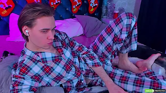 WilliamDyson online show from January 17, 3:55 am