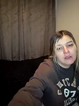 Fernandar2025 online show from December 15, 3:33 am