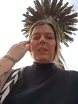 Fernandar2025 online show from December 15, 6:34 pm