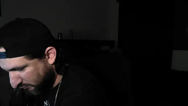 Snapshot of DevilPup75_ chatting on May 21, 10:33 am DevilPup75 online show from May 21, 10:33 am