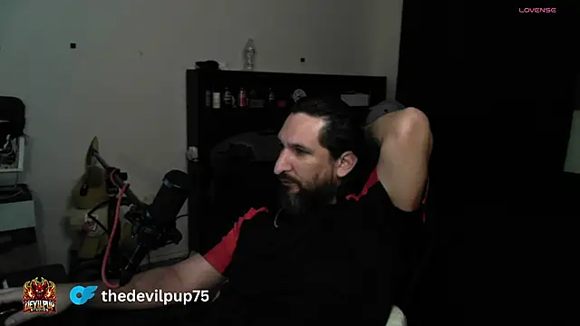 Snapshot of DevilPup75_ chatting on May 25, 6:41 am DevilPup75 online show from May 25, 6:41 am