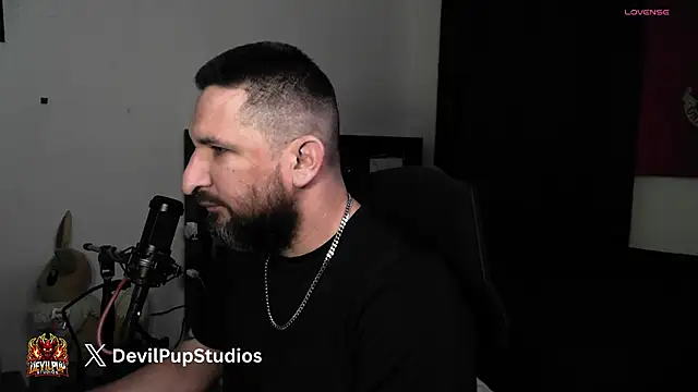 Snapshot of DevilPup75_ chatting on May 27, 1:30 pm DevilPup75 online show from May 27, 1:30 pm