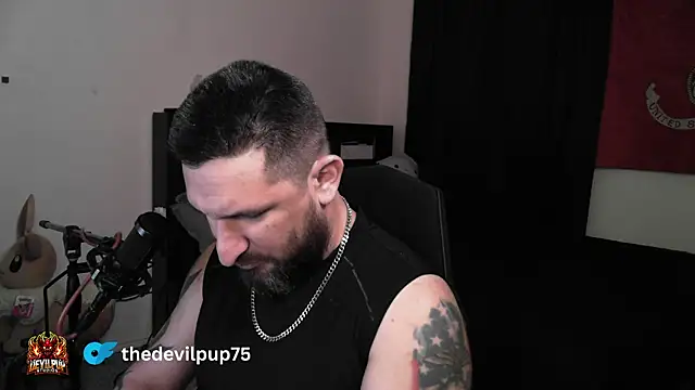 Snapshot of DevilPup75_ chatting on June 1, 6:15 am DevilPup75 online show from June 1, 6:15 am