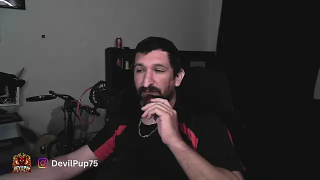 Snapshot of DevilPup75_ chatting on July 22, 5:32 am DevilPup75 online show from July 22, 5:32 am