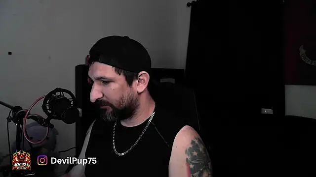 Snapshot of DevilPup75_ chatting on July 24, 3:04 am DevilPup75 online show from July 24, 3:04 am