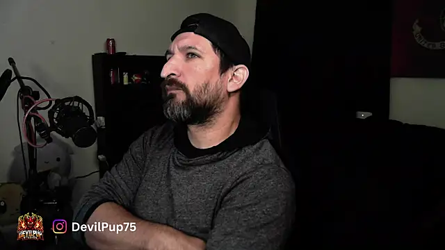 Snapshot of DevilPup75_ chatting on July 25, 6:00 am DevilPup75 online show from July 25, 6:00 am