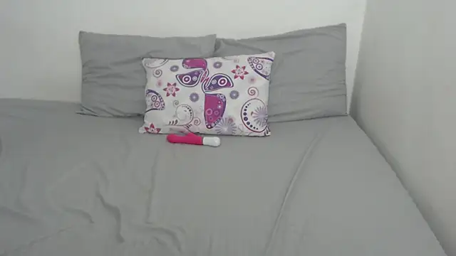 Snapshot of Tiiana chatting on October 14, 1:23 pm Tiiana online show from October 14, 1:23 pm