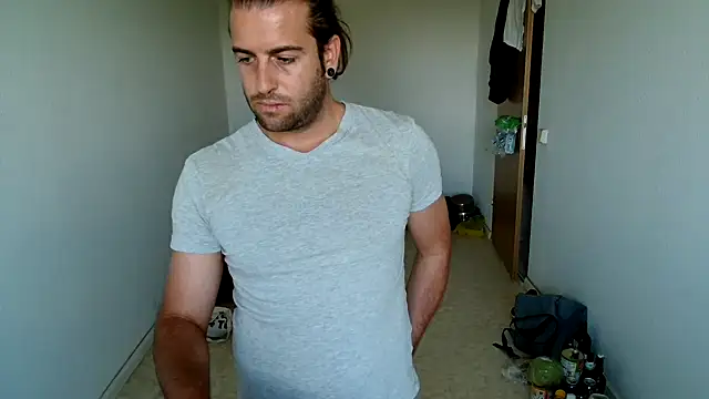 Snapshot of hei_69 chatting on September 12, 12:38 pm hei 69 online show from September 12, 12:38 pm