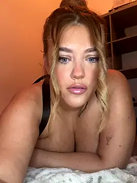 GoddessPrincesss online show from October 21, 9:37 pm