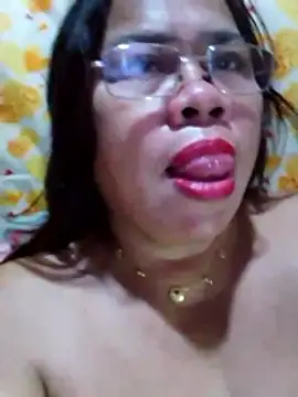 Huge mama69 online show from April 3, 4:27 pm