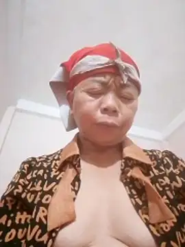 VangLe73 online show from November 15, 2:46 pm