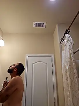 Snapshot of Lb228w chatting on October 15, 12:00 am Lb228w online show from October 15, 12:00 am