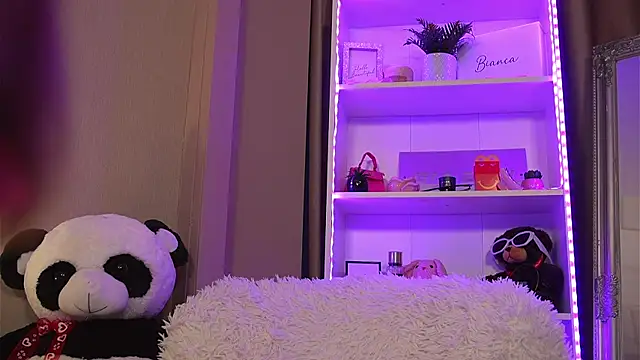 Snapshot of GiaBlu chatting on October 20, 8:42 pm GiaBlu online show from October 20, 8:42 pm