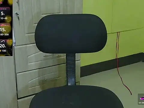 HornyAsian4uxx online show from October 23, 8:35 am