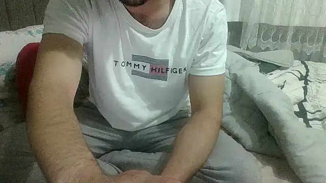 Snapshot of fahr309 chatting on November 23, 8:08 pm fahr309 online show from November 23, 8:08 pm