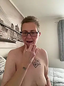 Curvy-Jinx online show from October 16, 7:31 am