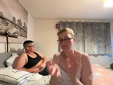 Curvy-Jinx online show from July 19, 10:46 pm