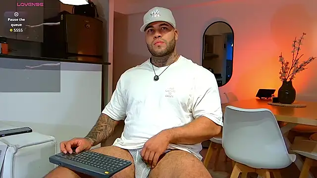 Snapshot of Michael_Salens chatting on October 18, 10:21 pm Michael Salens online show from October 18, 10:21 pm