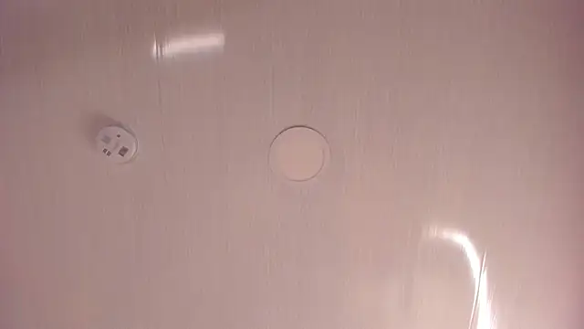 mia kisses2 online show from April 2, 3:48 am