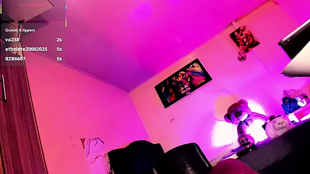 Rossedewitt  online show from April 13, 7:08 pm