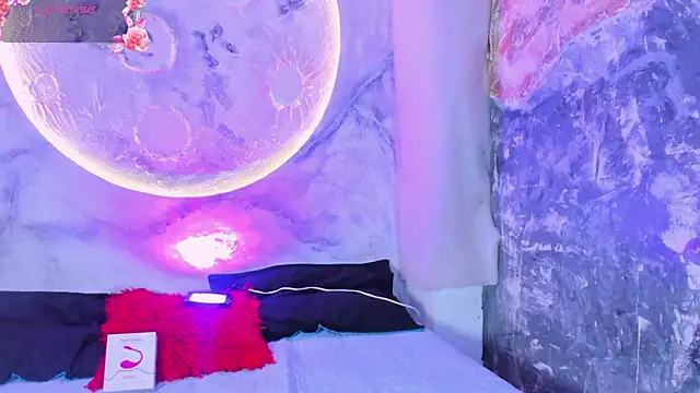 katierouge  online show from October 3, 3:36 am