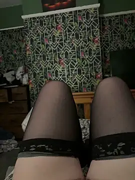 Snapshot of Taboo-Lou chatting on November 17, 7:30 pm Taboo-Lou online show from November 17, 7:30 pm