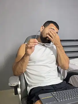 vincentjaxon online show from March 17, 12:19 pm