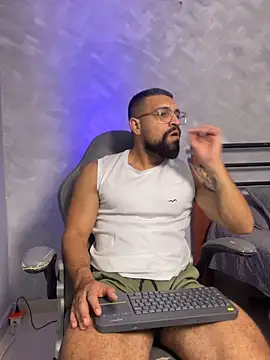 vincentjaxon online show from April 15, 5:31 pm