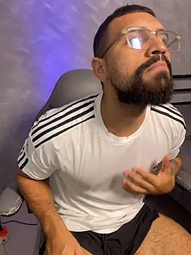 vincentjaxon online show from April 21, 5:17 pm