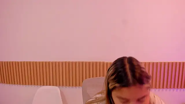 OliviaSweett online show from April 28, 6:46 pm